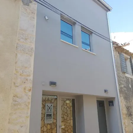 Markov Place * מורטר